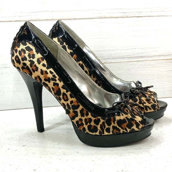 Pulse Animal Print Platform Heels Peep Toe - Picture 1 of 10